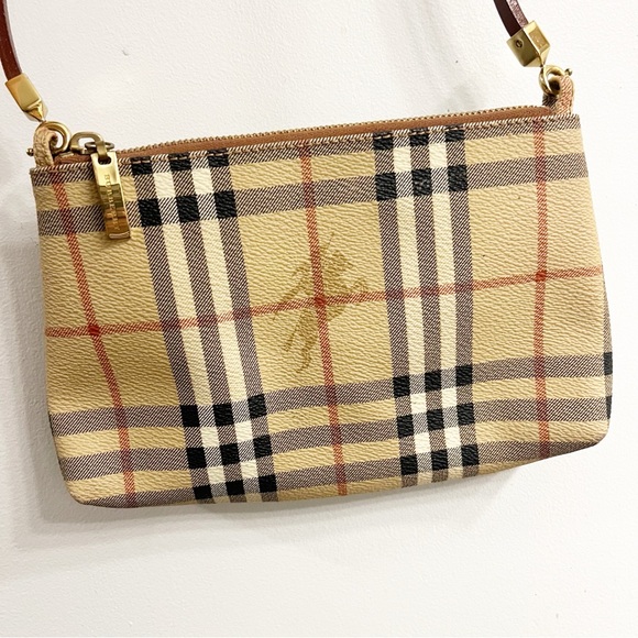 Burberry Vintage Mini Purse - Picture 3 of 13
